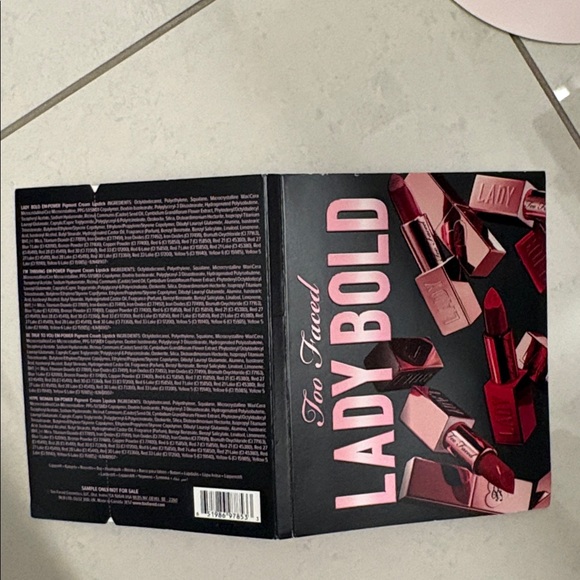 Makeup sample set - Picture 3 of 12